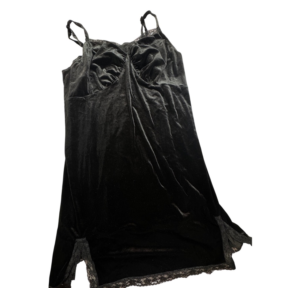 Bloomchic Black Velvet Lace Trim Slip Dress Plus Size 30‎ Adjustable Straps Slit